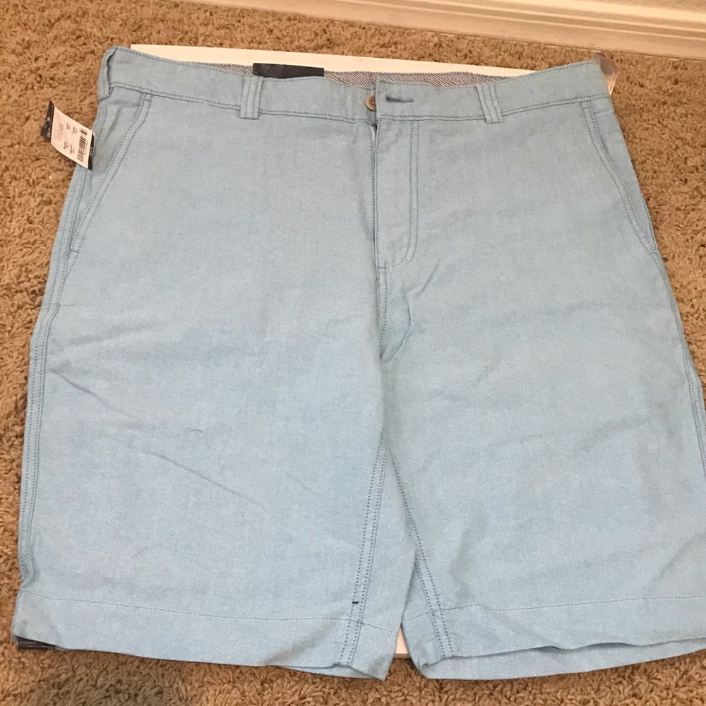 Cremieux casiss shorts.